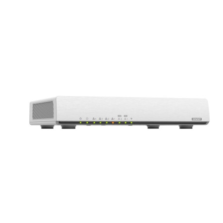 QNAP QHora-301W router bezprzewodowy 10 Gigabit Ethernet Dual-band (2.4 GHz/5 GHz) Biały